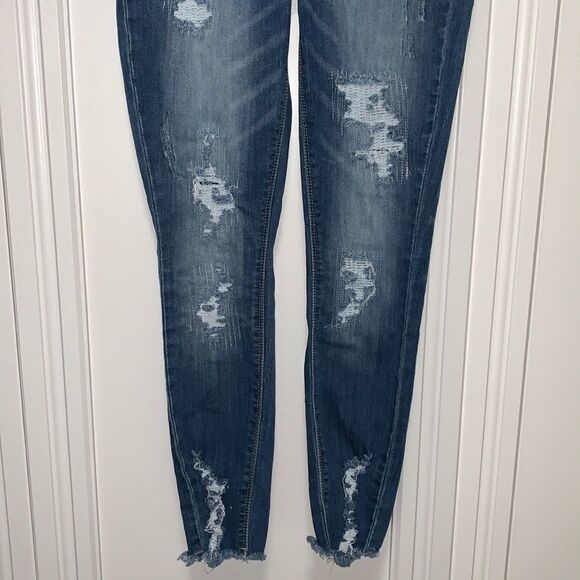 Indigo Rein Destructed Skinny Jeans Size 5 Juniors - Picture 3 of 11